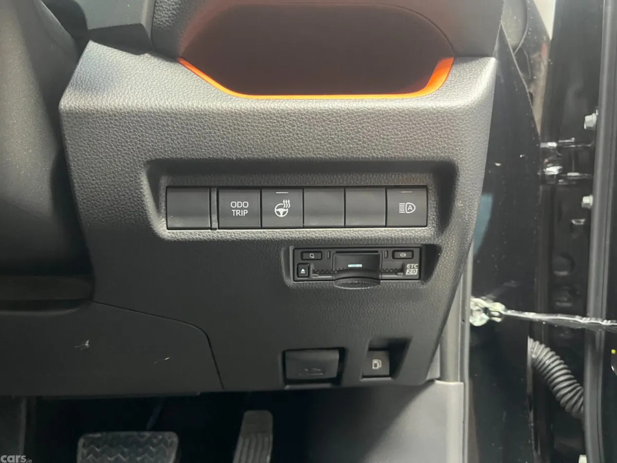 Toyota RAV4 SUV, Petrol Hybrid, 2025, Black