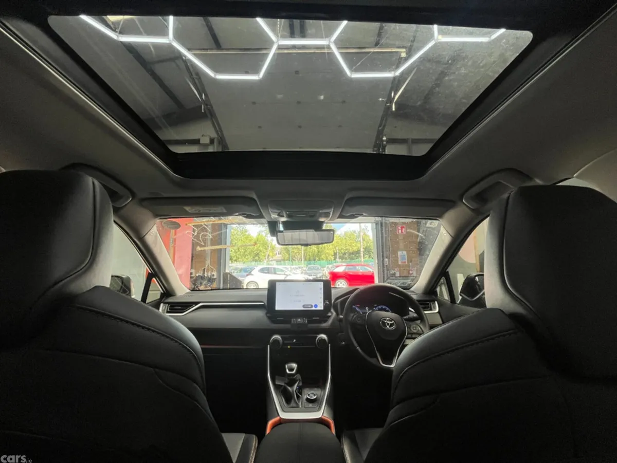 Toyota RAV4 SUV, Petrol Hybrid, 2025, Black