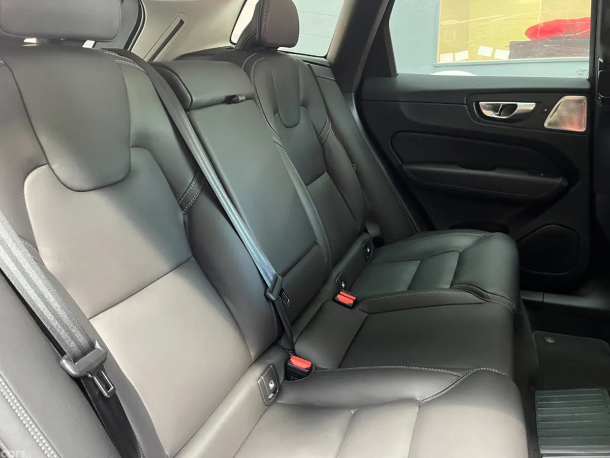 Volvo XC60 SUV, Petrol Plug-in Hybrid, 2024, Red