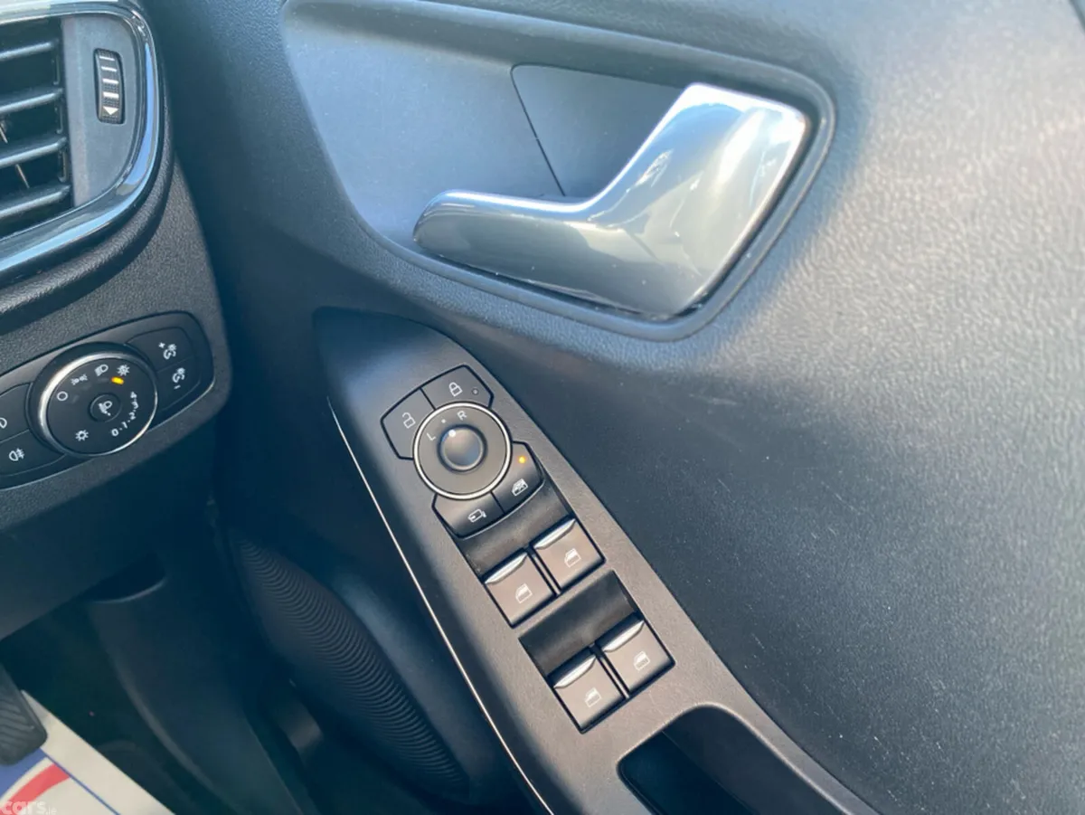 Ford Puma MPV, Petrol Hybrid, 2022, Grey