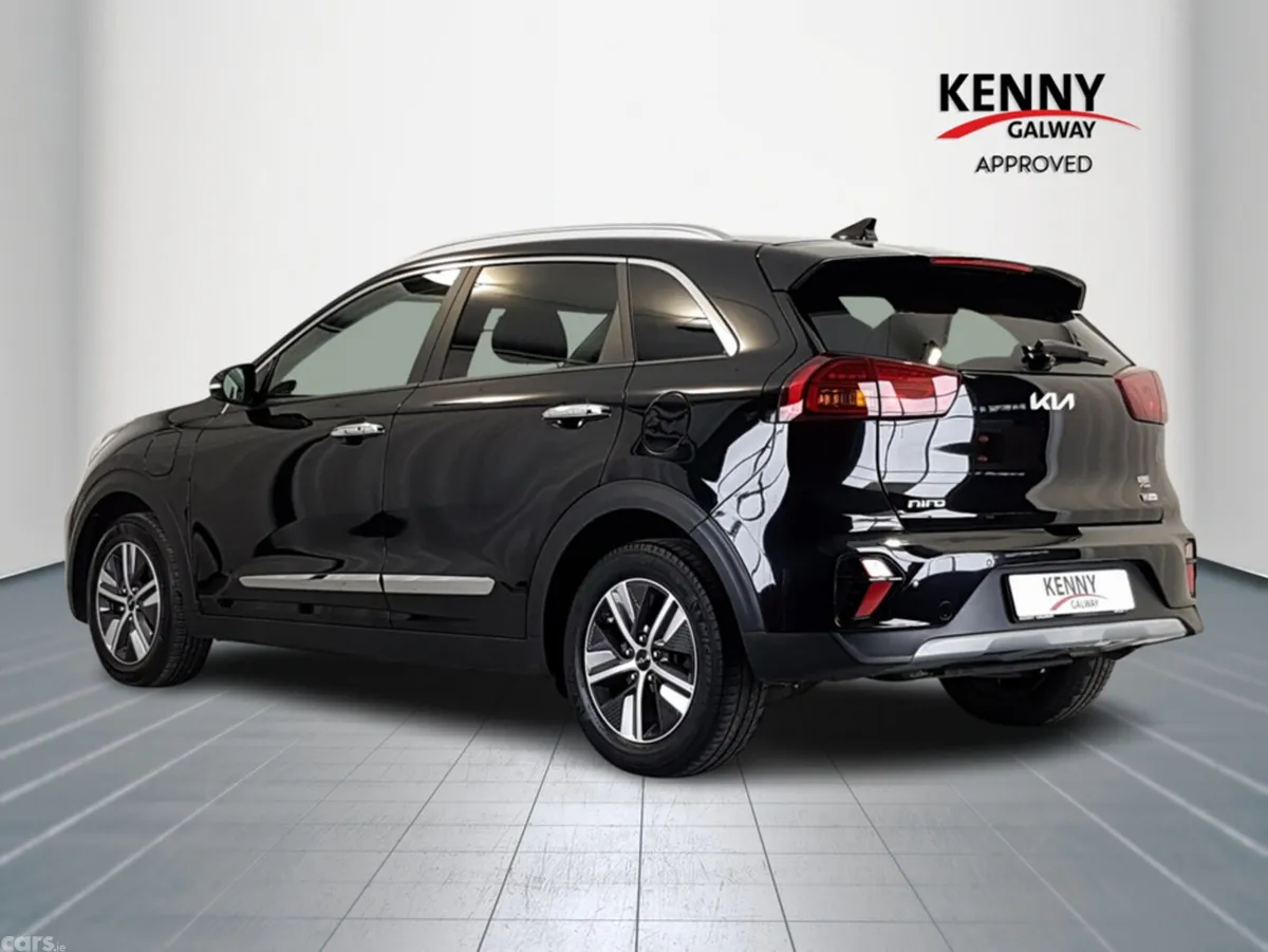 Kia Niro Estate, Petrol Plug-in Hybrid, 2022, Black
