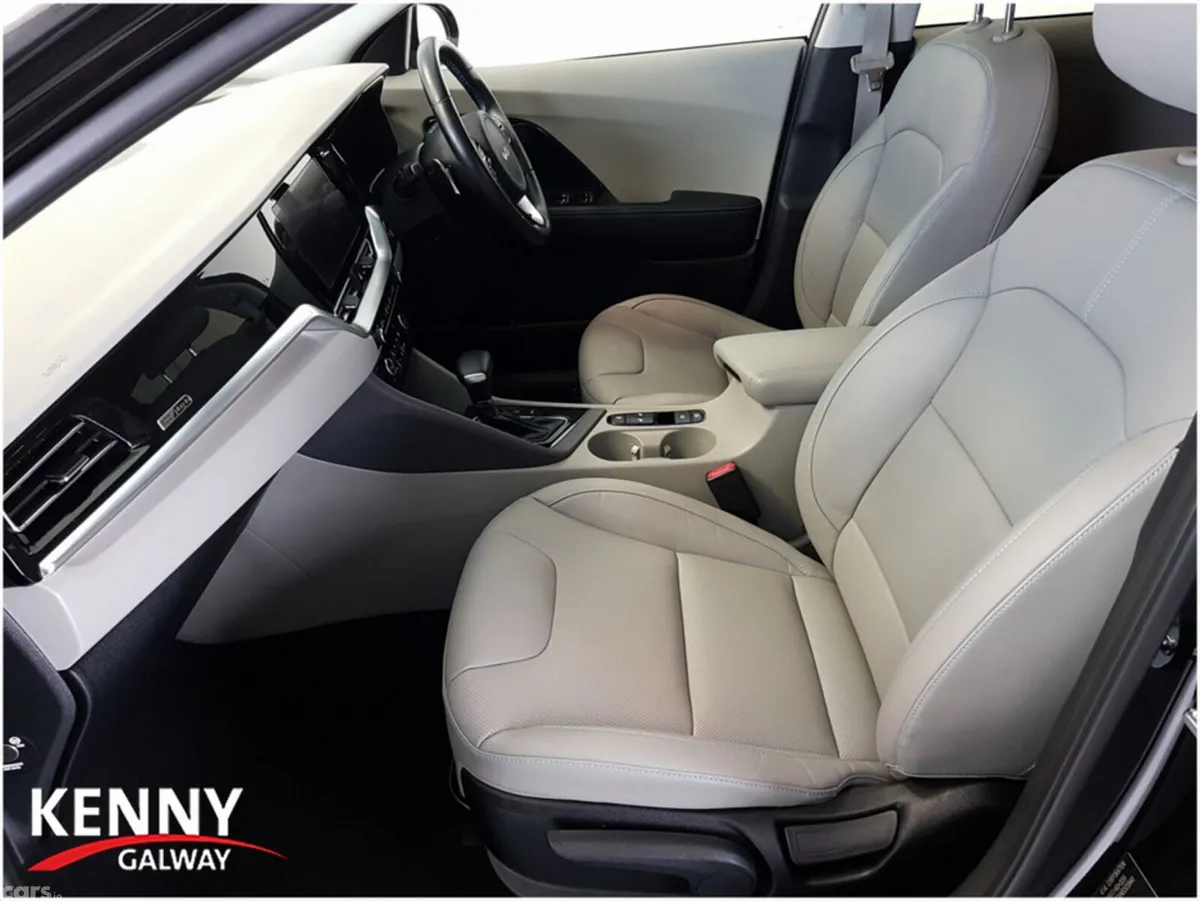 Kia Niro Estate, Petrol Plug-in Hybrid, 2022, Black