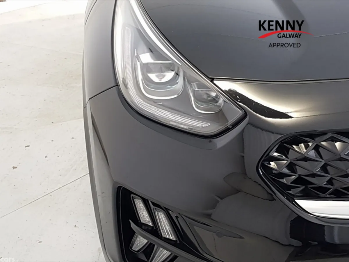 Kia Niro Estate, Petrol Plug-in Hybrid, 2022, Black