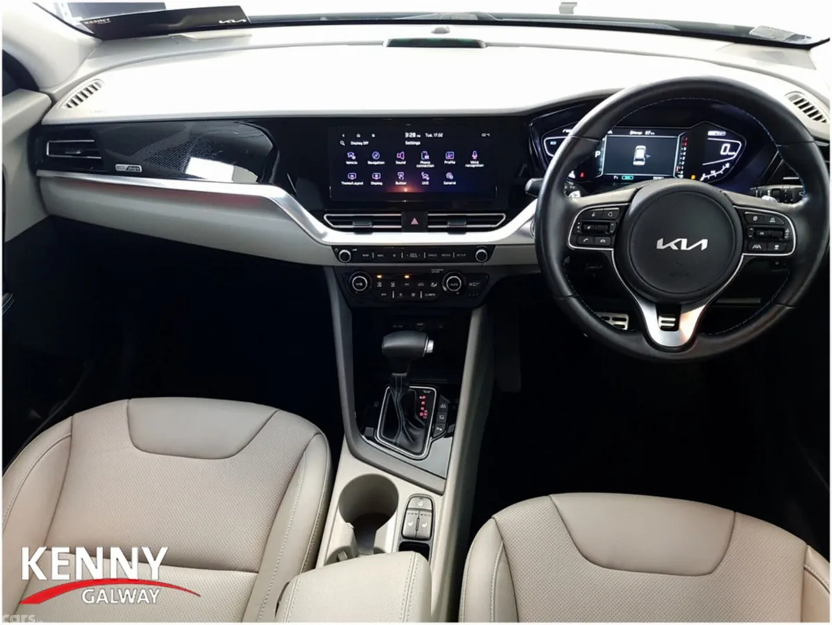 Kia Niro Estate, Petrol Plug-in Hybrid, 2022, Black