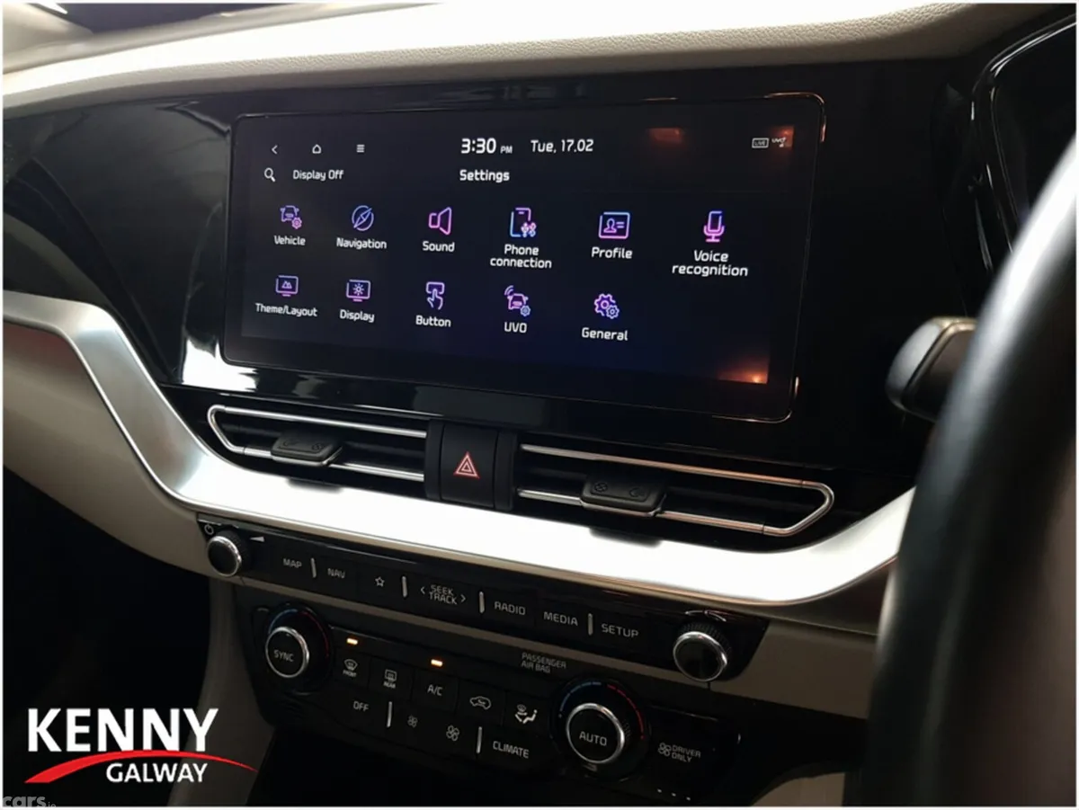 Kia Niro Estate, Petrol Plug-in Hybrid, 2022, Black