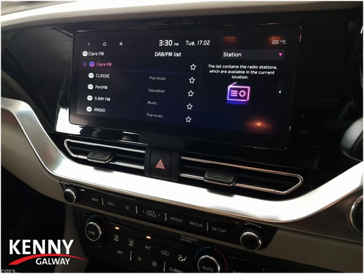 Kia Niro Estate, Petrol Plug-in Hybrid, 2022, Black