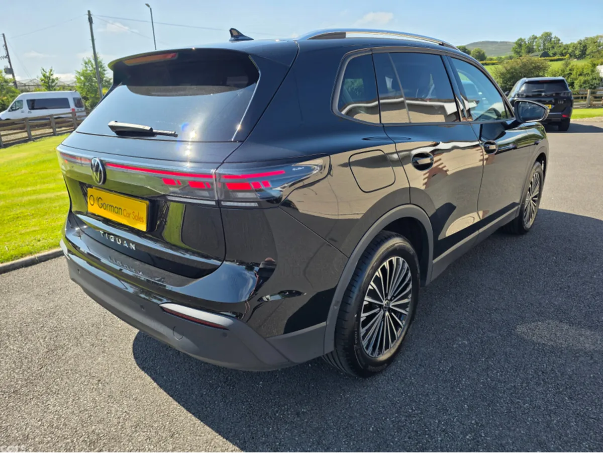 Volkswagen Tiguan Estate, Diesel, 2025, Black