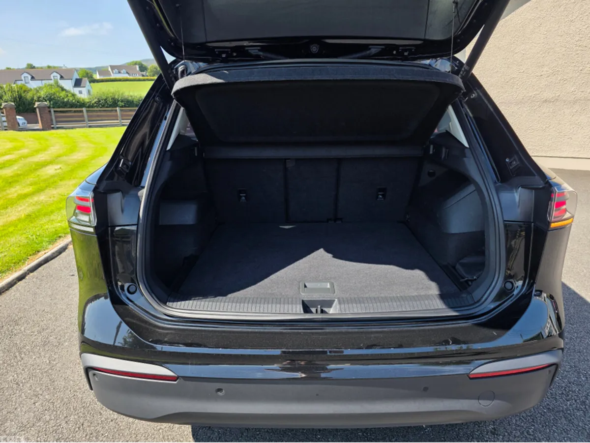 Volkswagen Tiguan Estate, Diesel, 2025, Black
