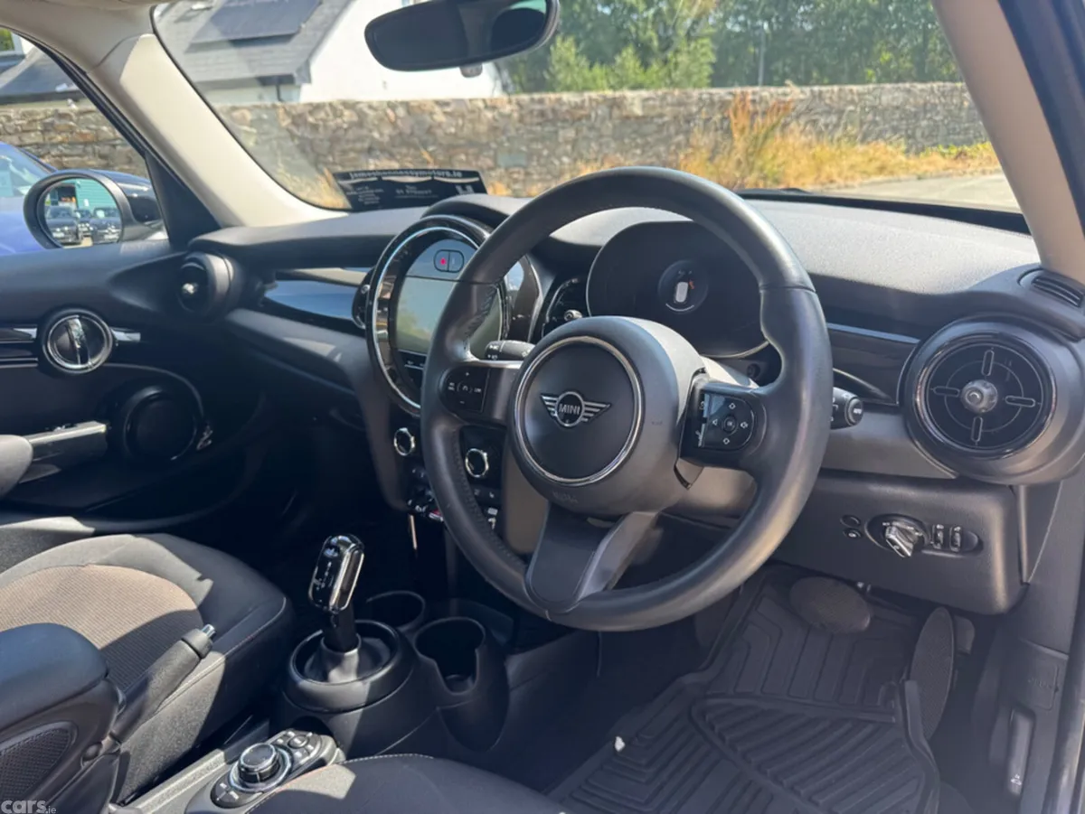 Mini Cooper Hatchback, Petrol, 2024, Silver