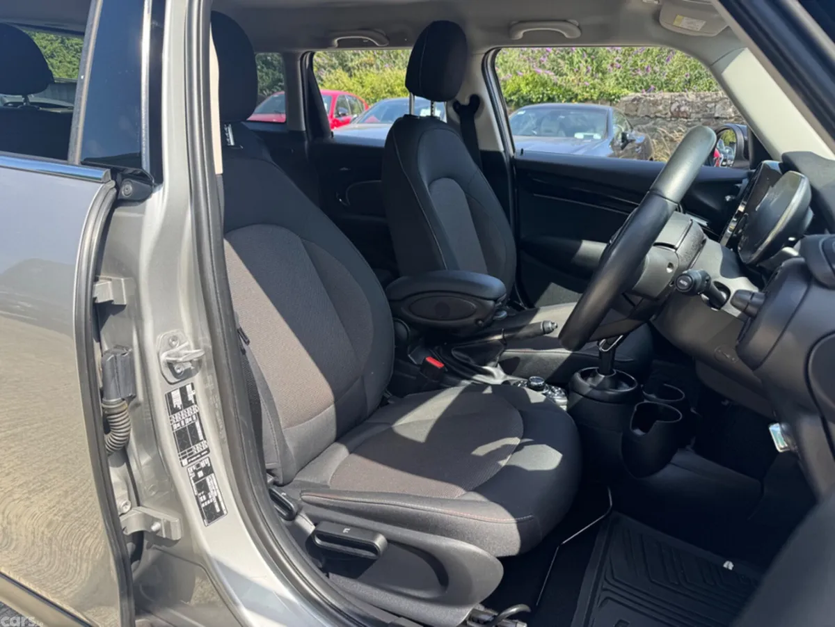 Mini Cooper Hatchback, Petrol, 2024, Silver