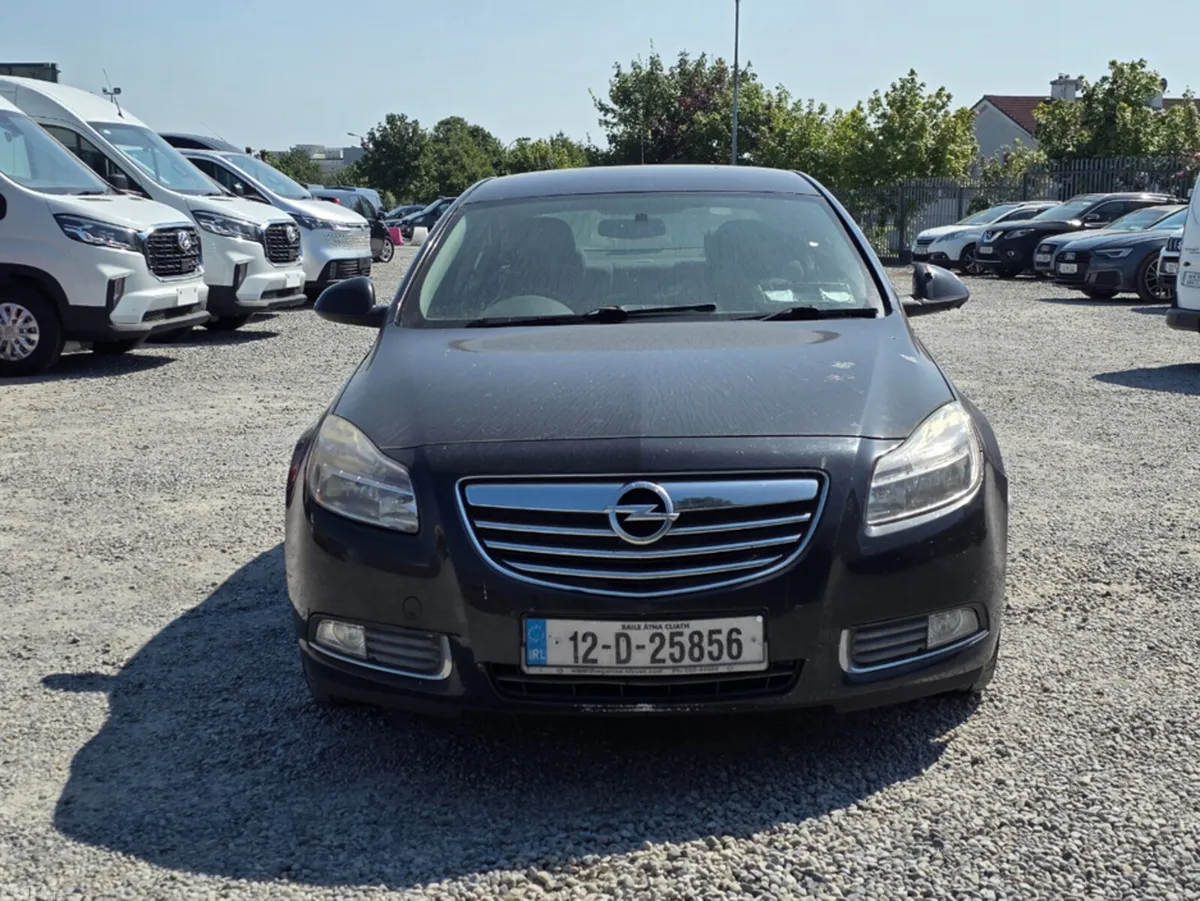 Opel Insignia Hatchback, Diesel, 2012, Black