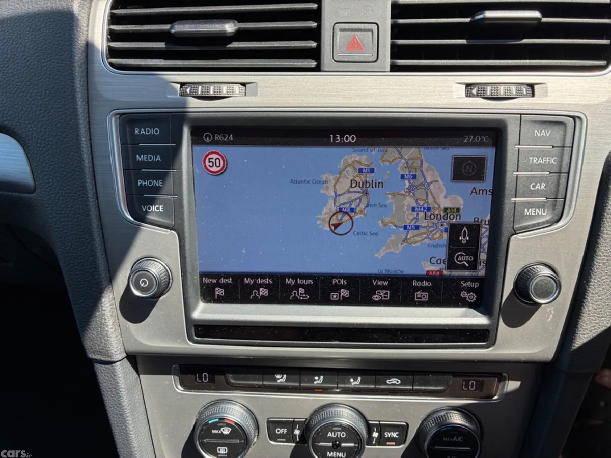 Volkswagen Golf Hatchback, Petrol, 2015, Red