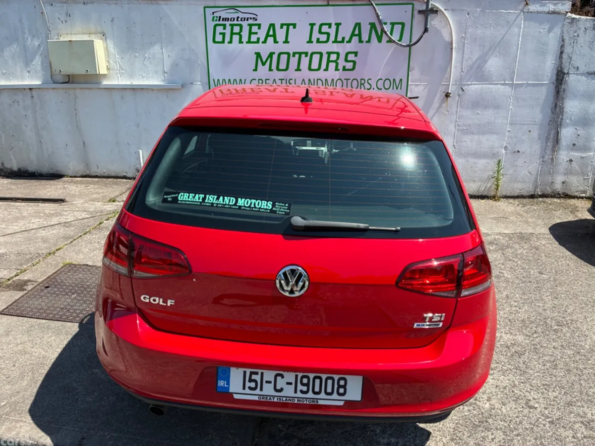 Volkswagen Golf Hatchback, Petrol, 2015, Red