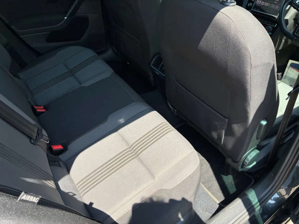 Volkswagen Golf Hatchback, Petrol, 2016, Grey