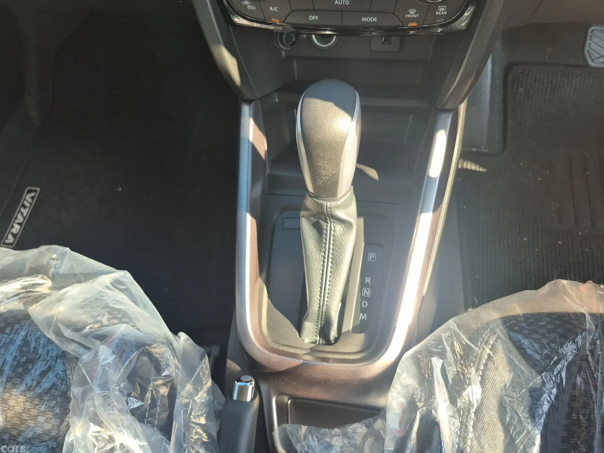 Suzuki Vitara SUV, Petrol Hybrid, 2026, Blue