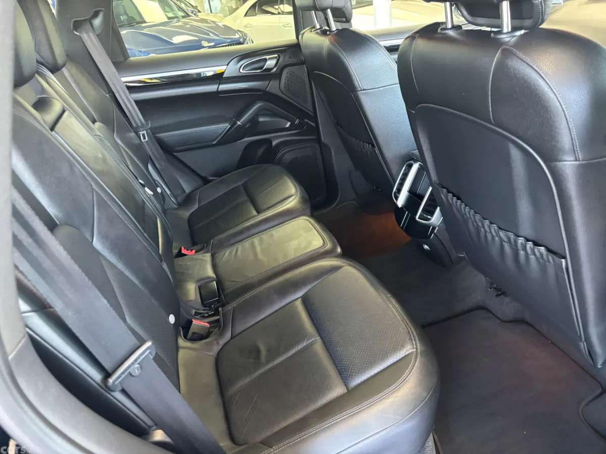 Porsche Cayenne SUV, Diesel, 2014, Black