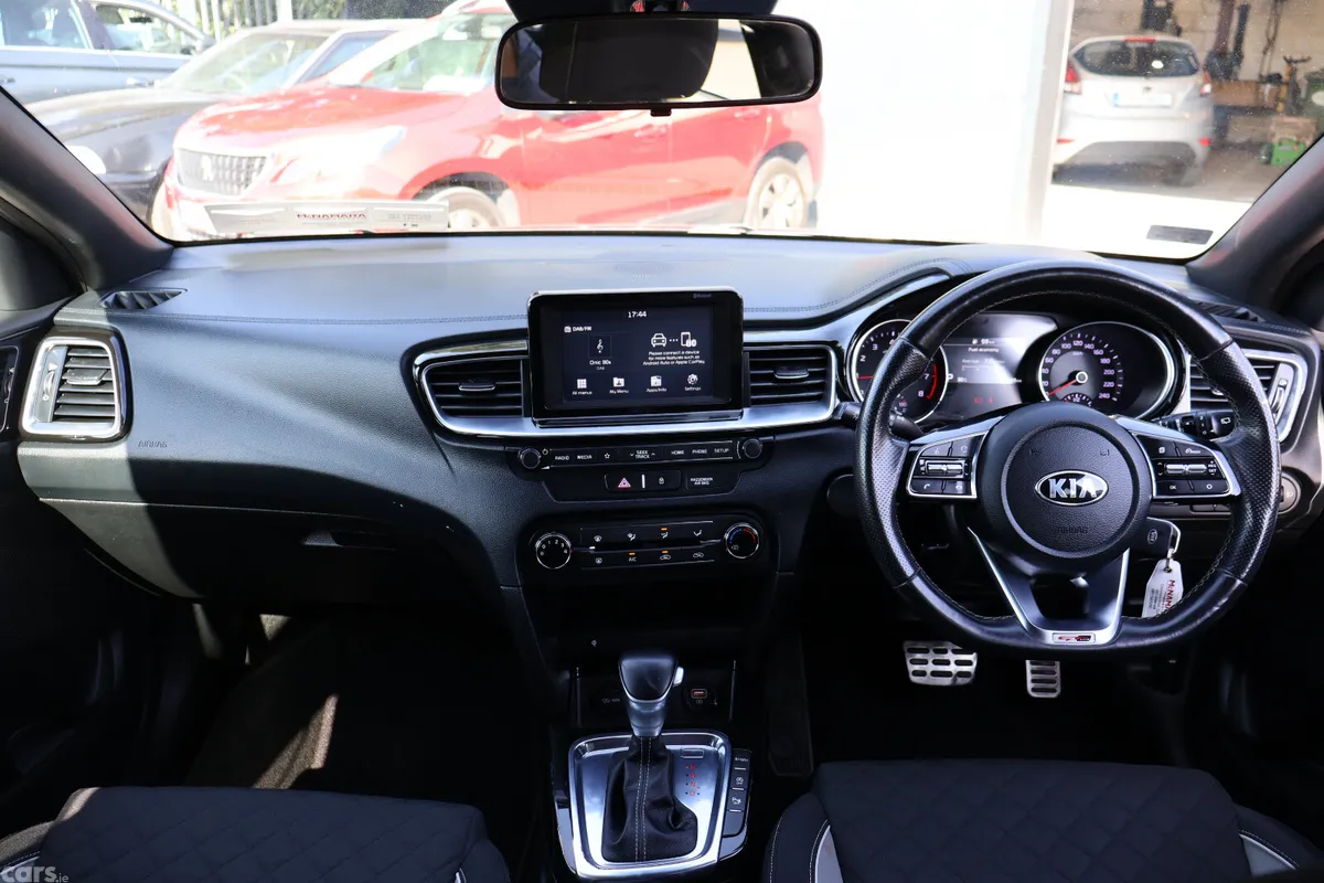 Kia Ceed Hatchback, Petrol, 2020, Black