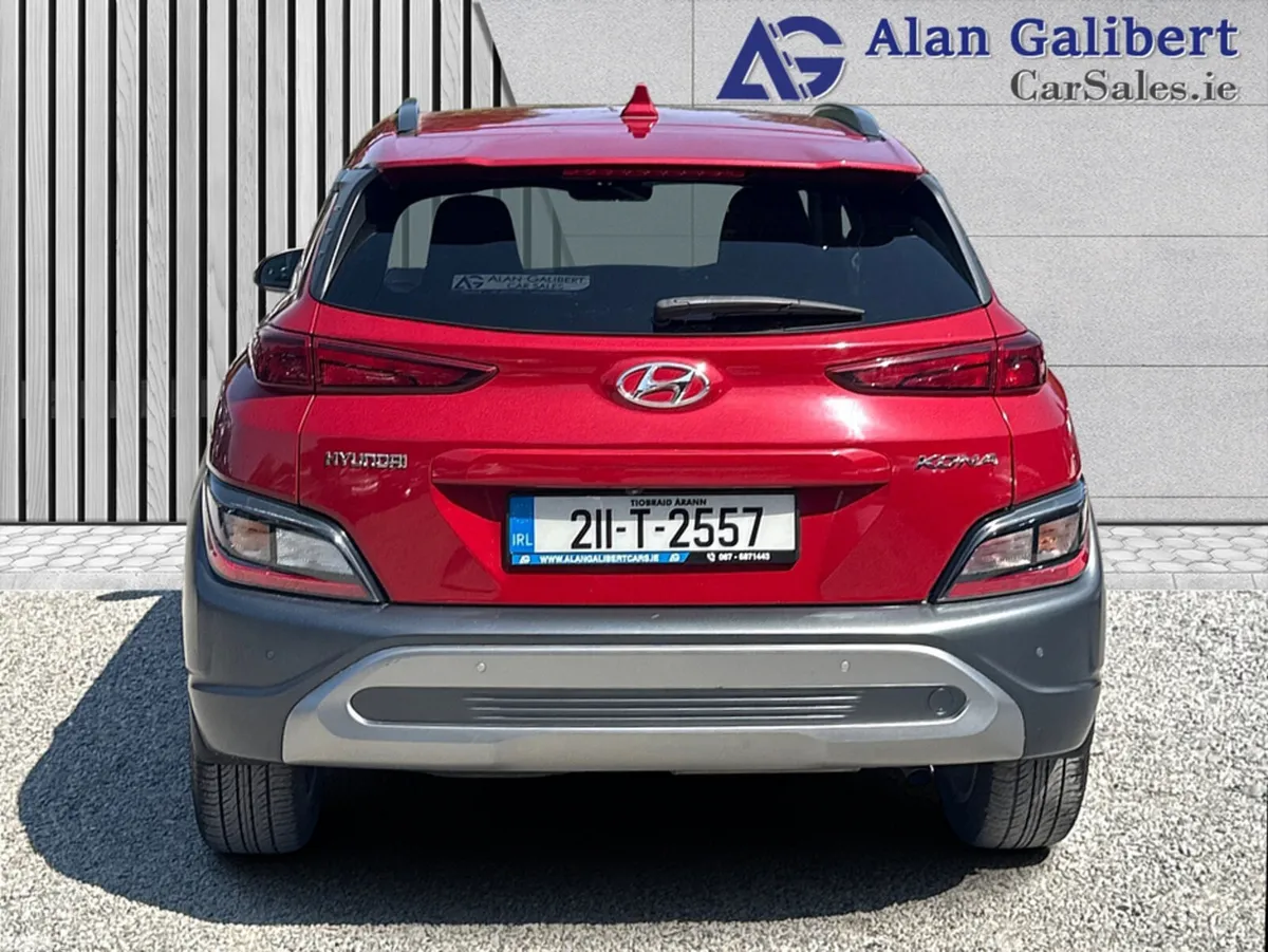 Hyundai KONA MPV, Diesel, 2021, Red