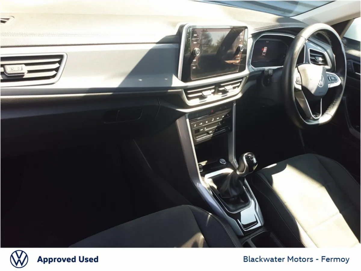 Volkswagen T-Roc SUV, Diesel, 2024, White