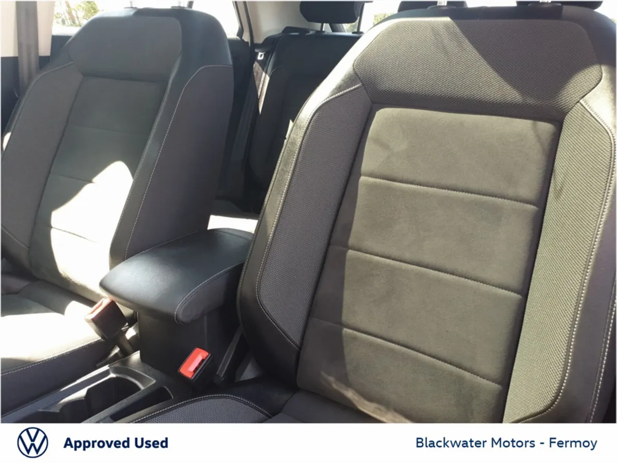 Volkswagen T-Roc SUV, Diesel, 2024, White