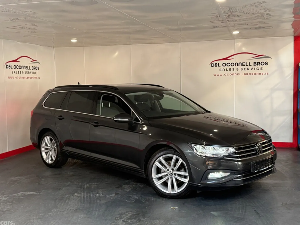 Volkswagen Passat Estate, Diesel, 2023, Grey