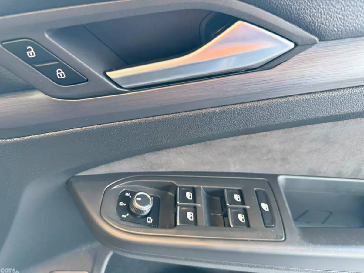 Volkswagen Golf Hatchback, Petrol Plug-in Hybrid, 2022, Grey