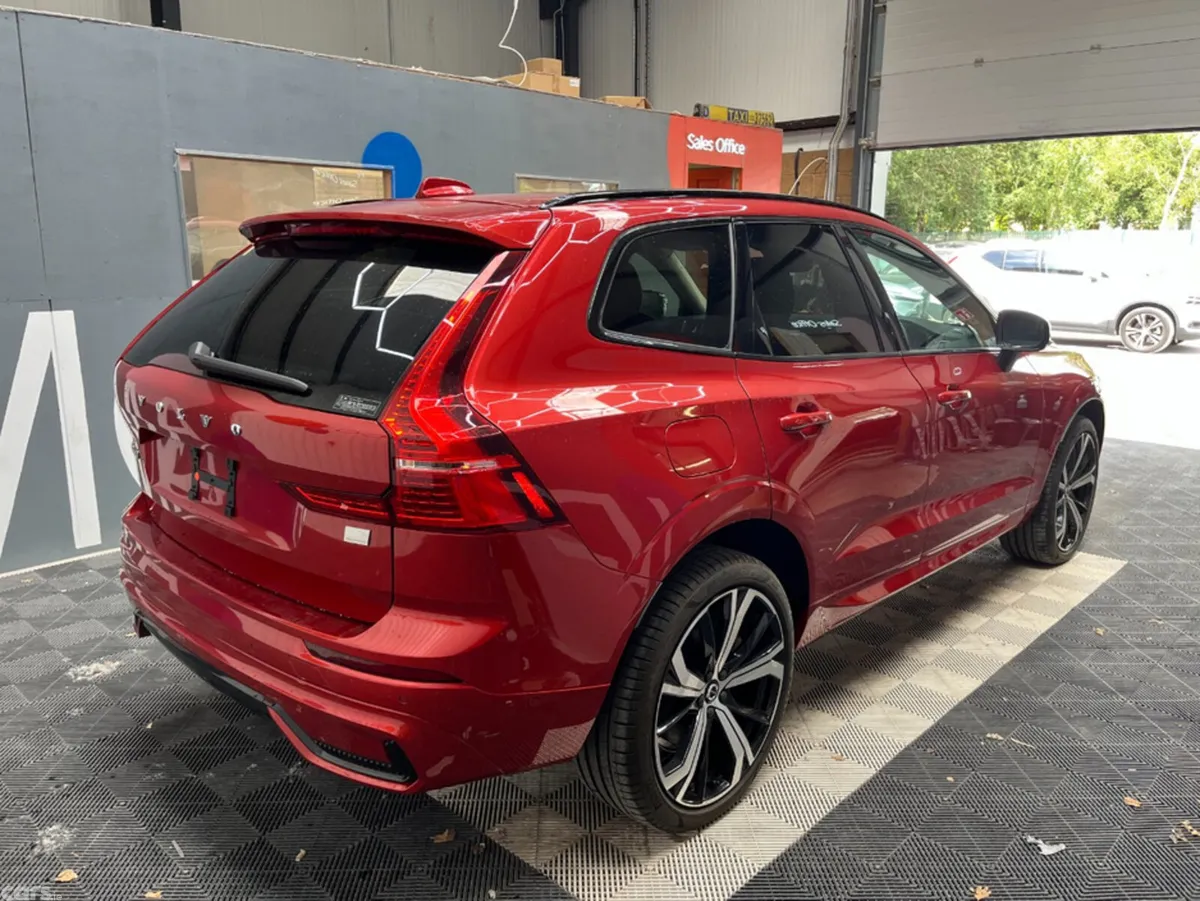 Volvo XC60 SUV, Petrol Plug-in Hybrid, 2024, Red