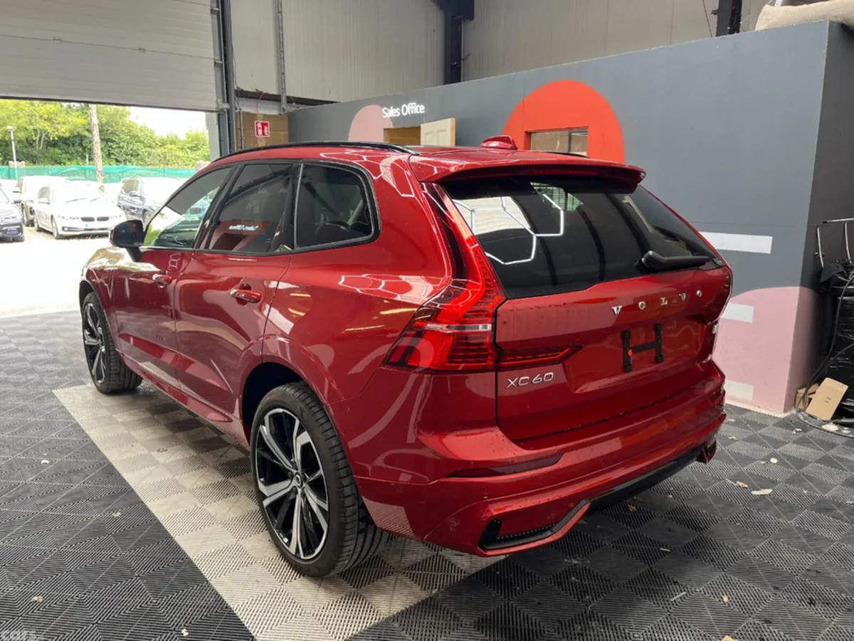 Volvo XC60 SUV, Petrol Plug-in Hybrid, 2024, Red