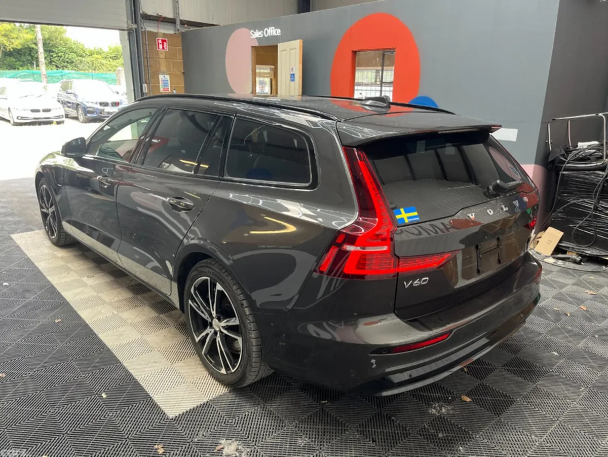Volvo V60 Estate, Petrol Plug-in Hybrid, 2023, Grey