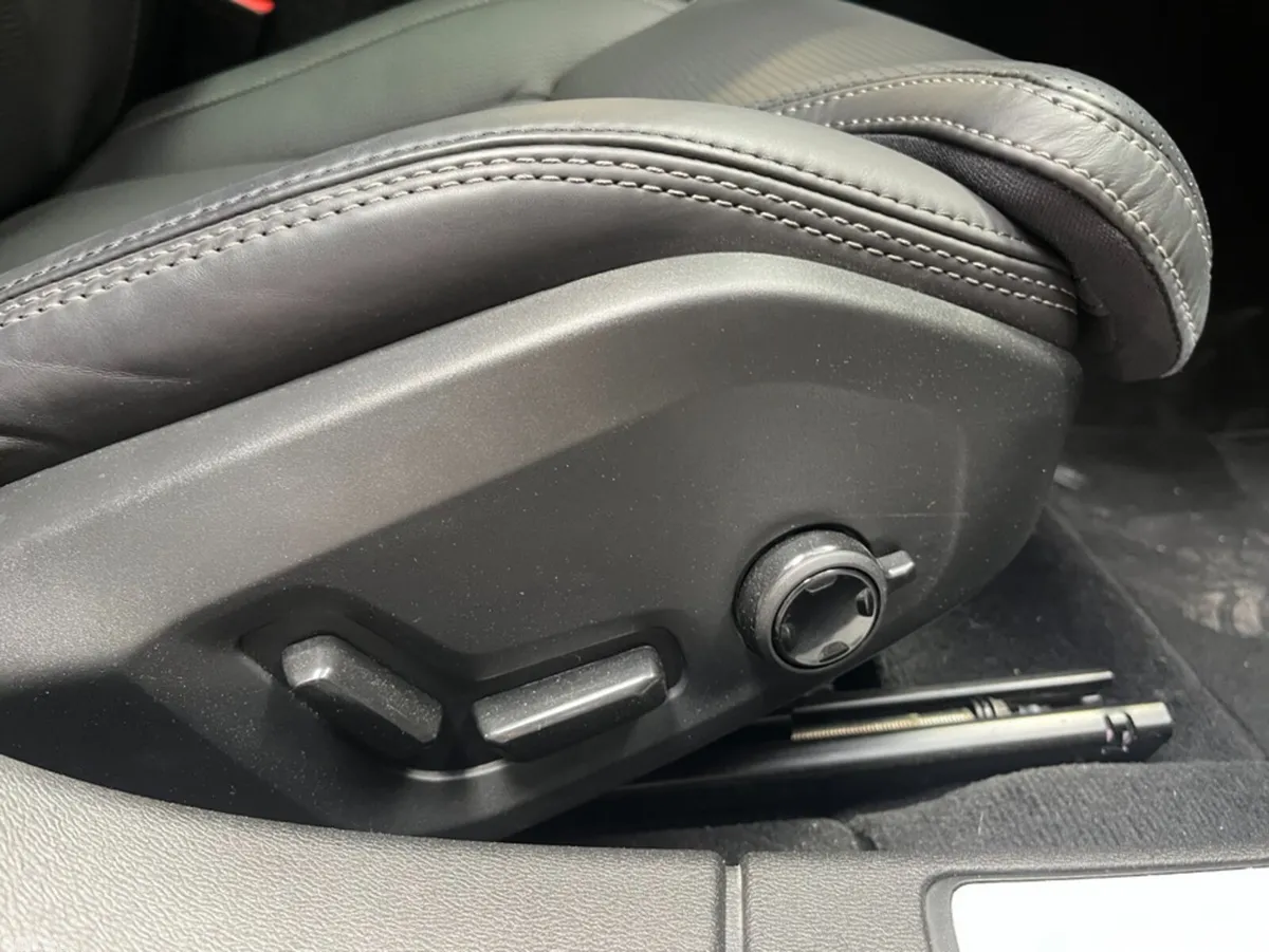 Volvo V60 Estate, Petrol Plug-in Hybrid, 2023, Grey