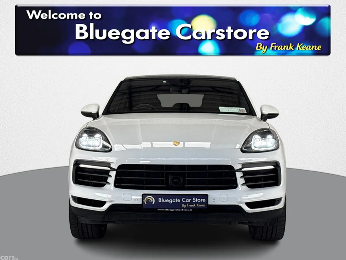 Porsche Cayenne MPV, Petrol Hybrid, 2023, White
