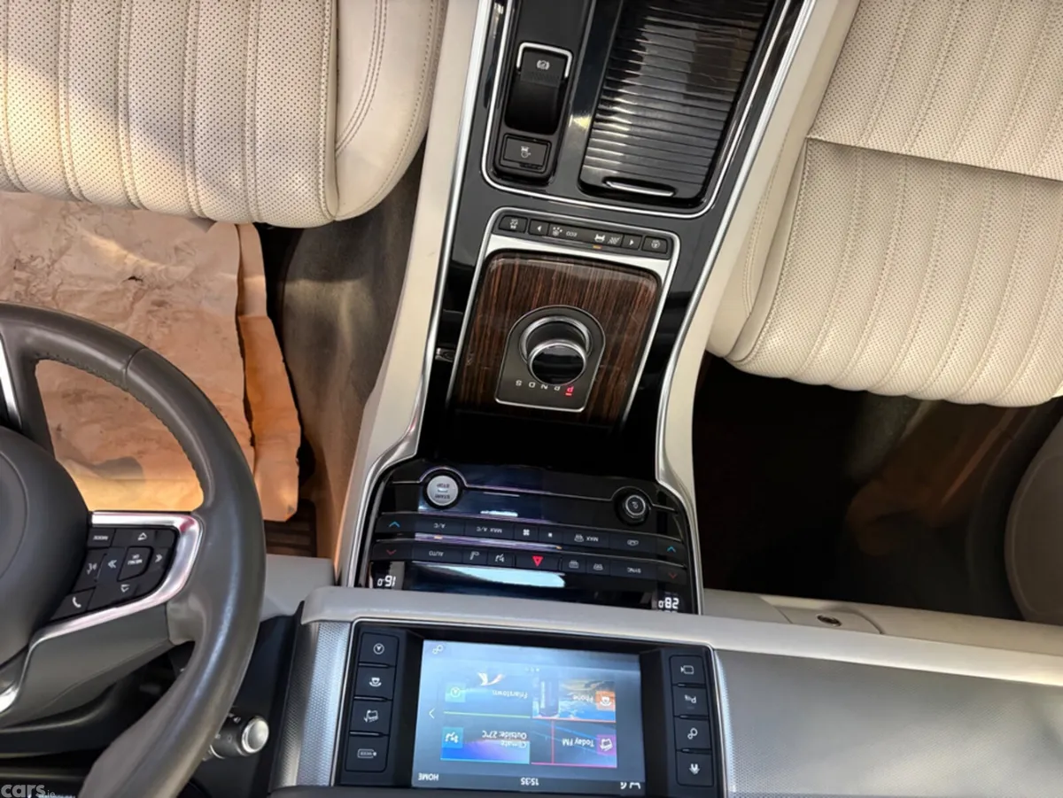 Jaguar XF Saloon, Diesel, 2018, Black