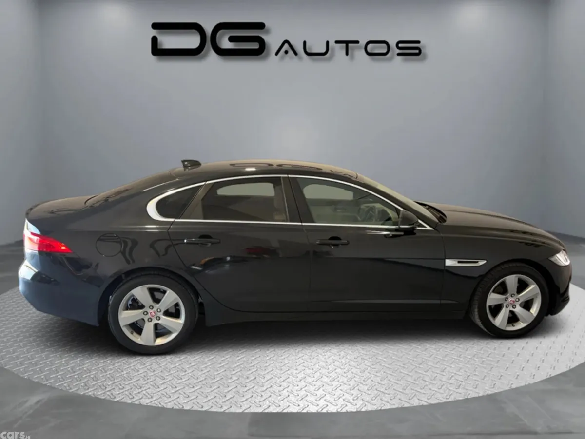 Jaguar XF Saloon, Diesel, 2018, Black