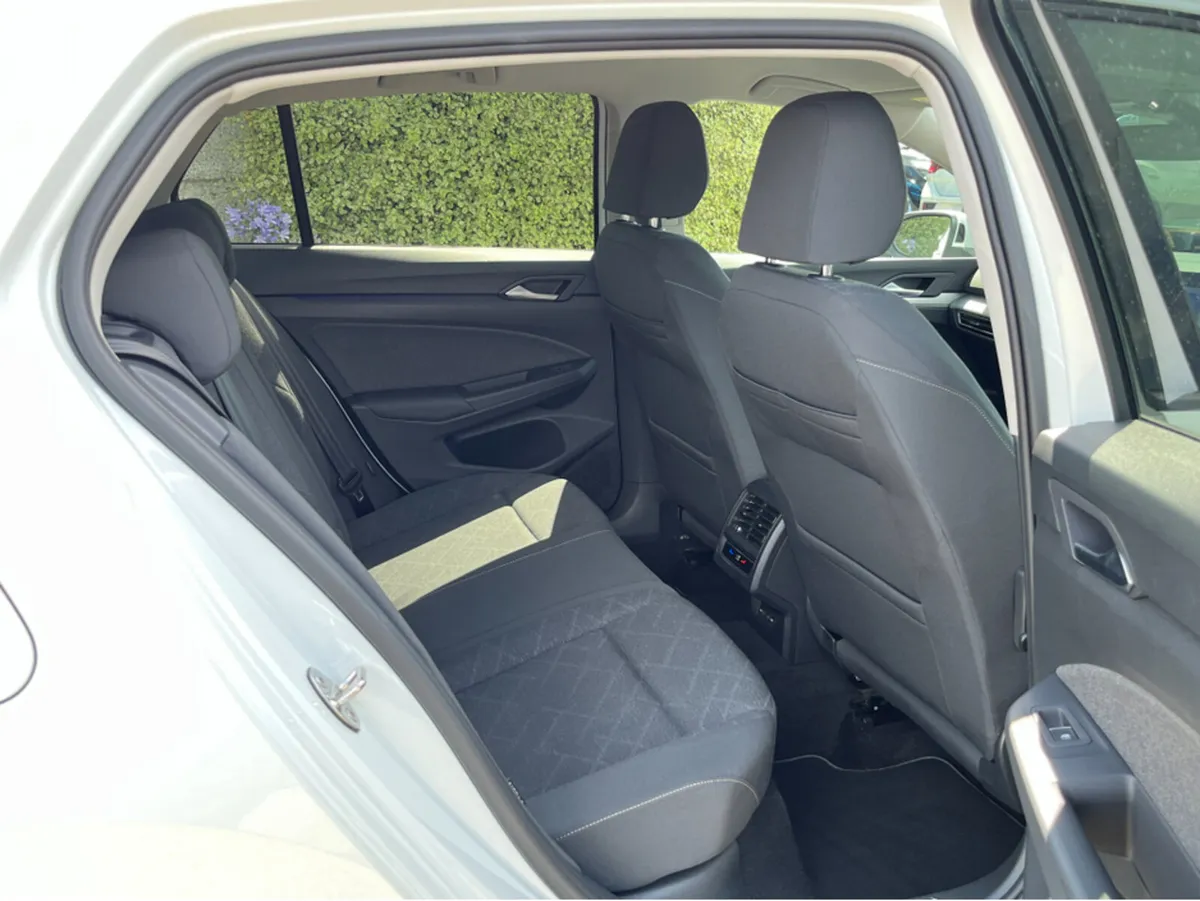 Volkswagen Golf Hatchback, Diesel, 2024, White
