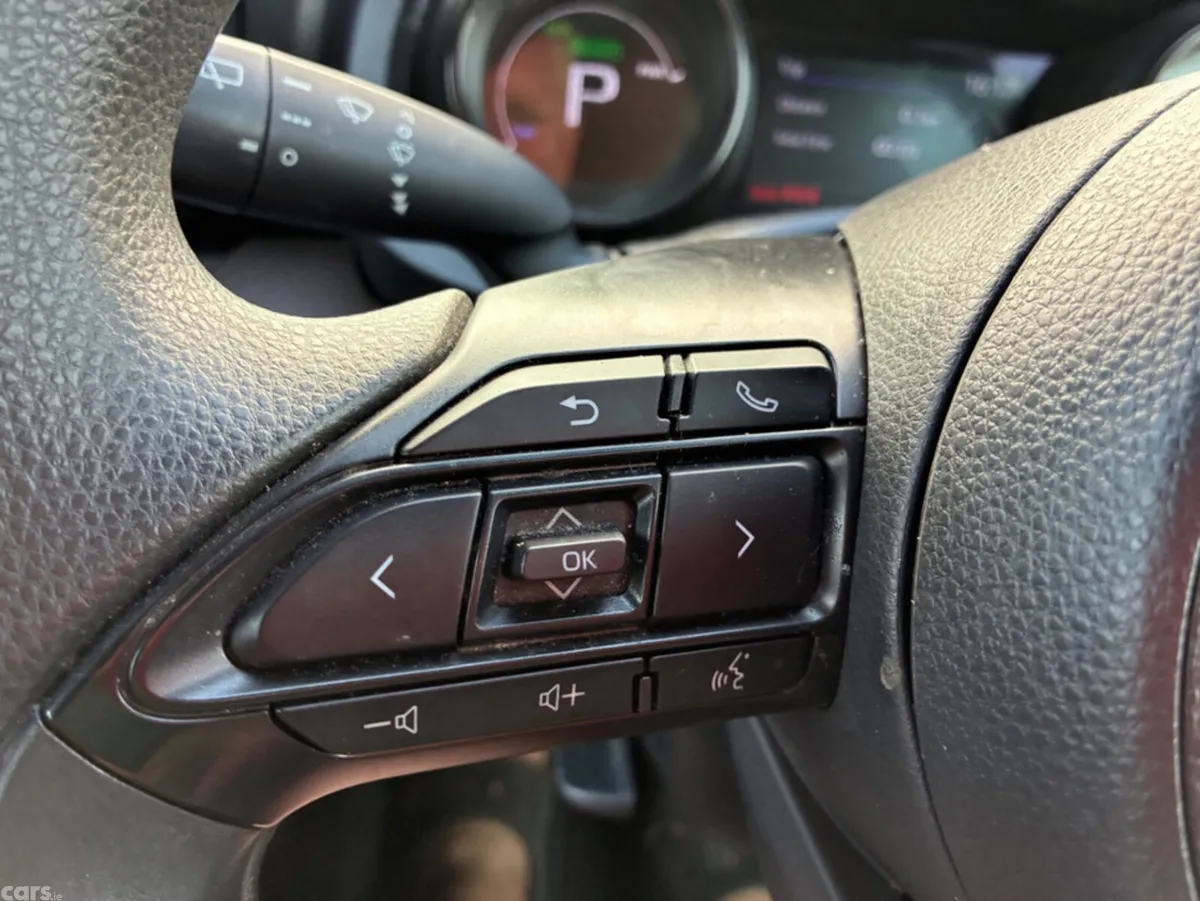 Toyota Yaris Hatchback, Petrol Hybrid, 2020, Red