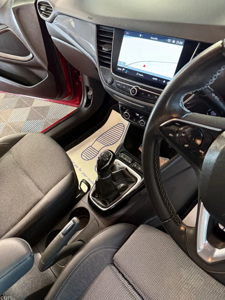 Opel Crossland X SUV, Petrol, 2021, Red