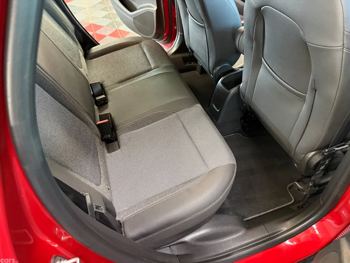 Opel Crossland X SUV, Petrol, 2021, Red