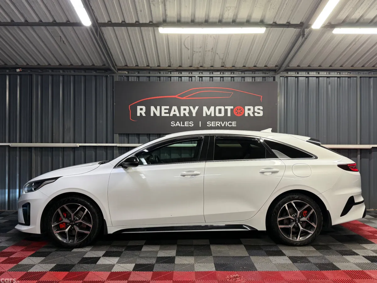 Kia Ceed Hatchback, Diesel, 2021, White