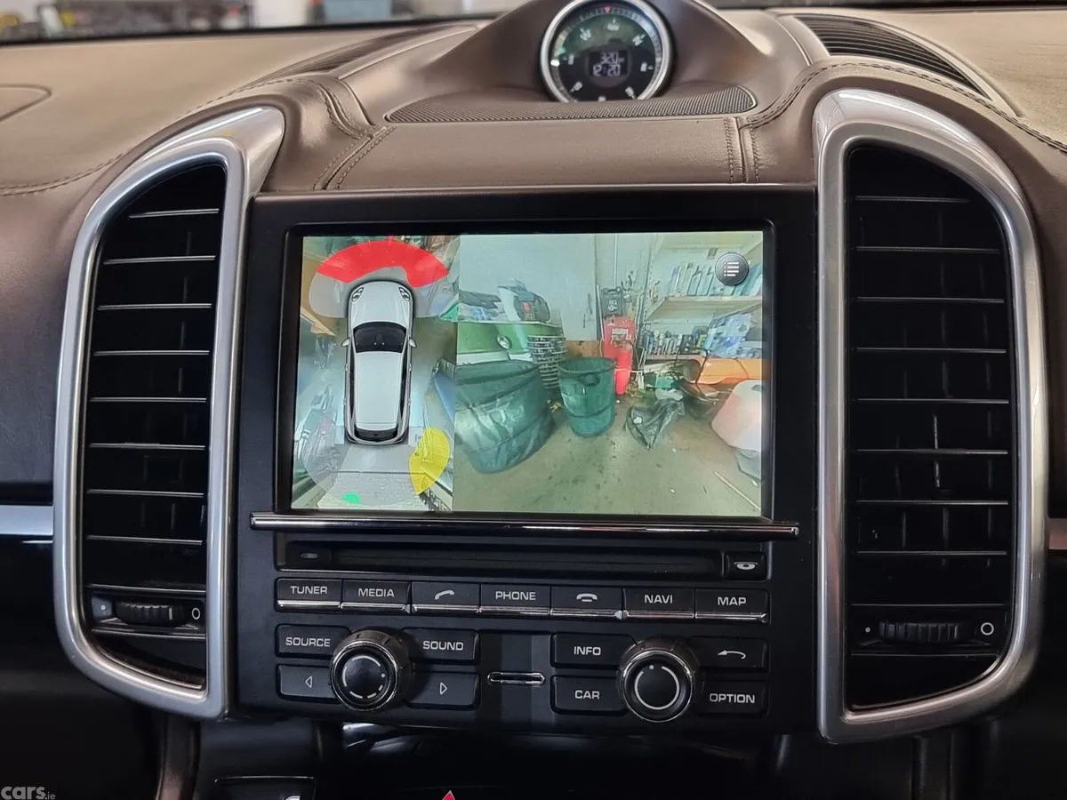 Porsche Cayenne SUV, Petrol Plug-in Hybrid, 2015, Grey