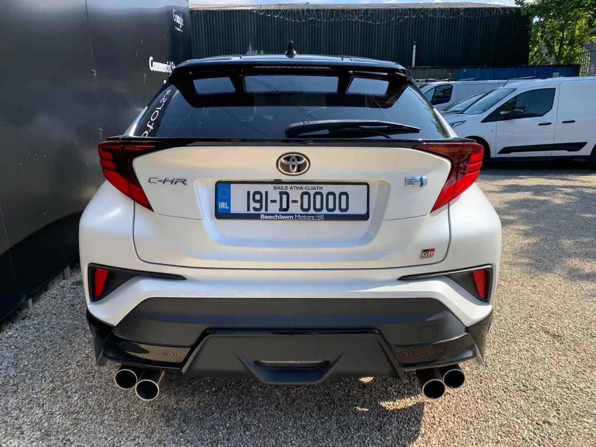 Toyota C-HR SUV, Petrol Hybrid, 2019, White
