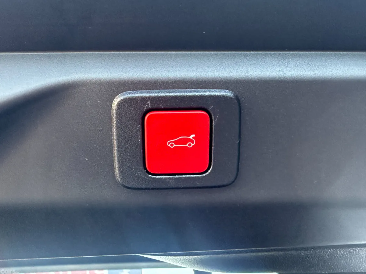 Peugeot 3008 MPV, Petrol Hybrid, 2025, Grey