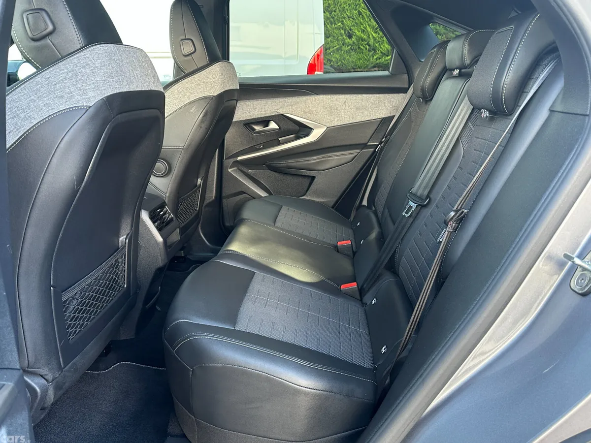 Peugeot 3008 MPV, Petrol Hybrid, 2025, Grey