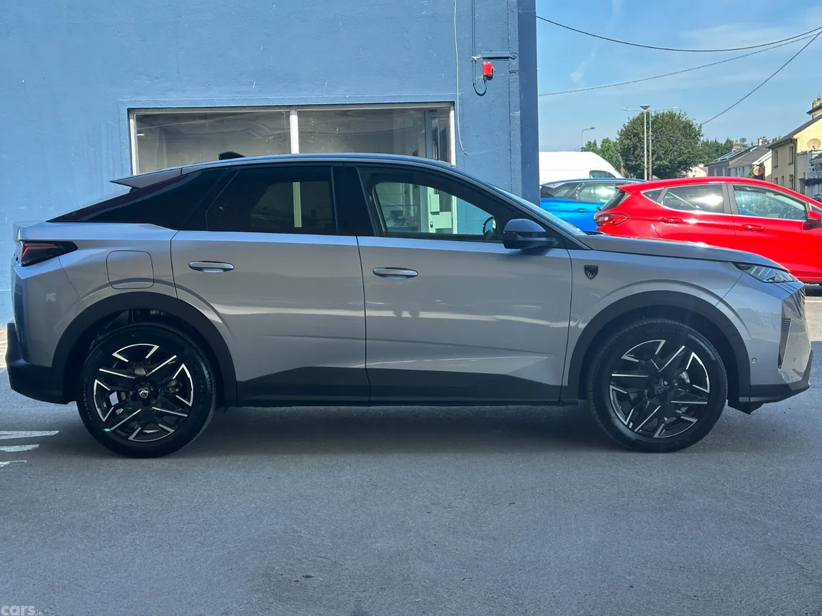Peugeot 3008 MPV, Petrol Hybrid, 2025, Grey