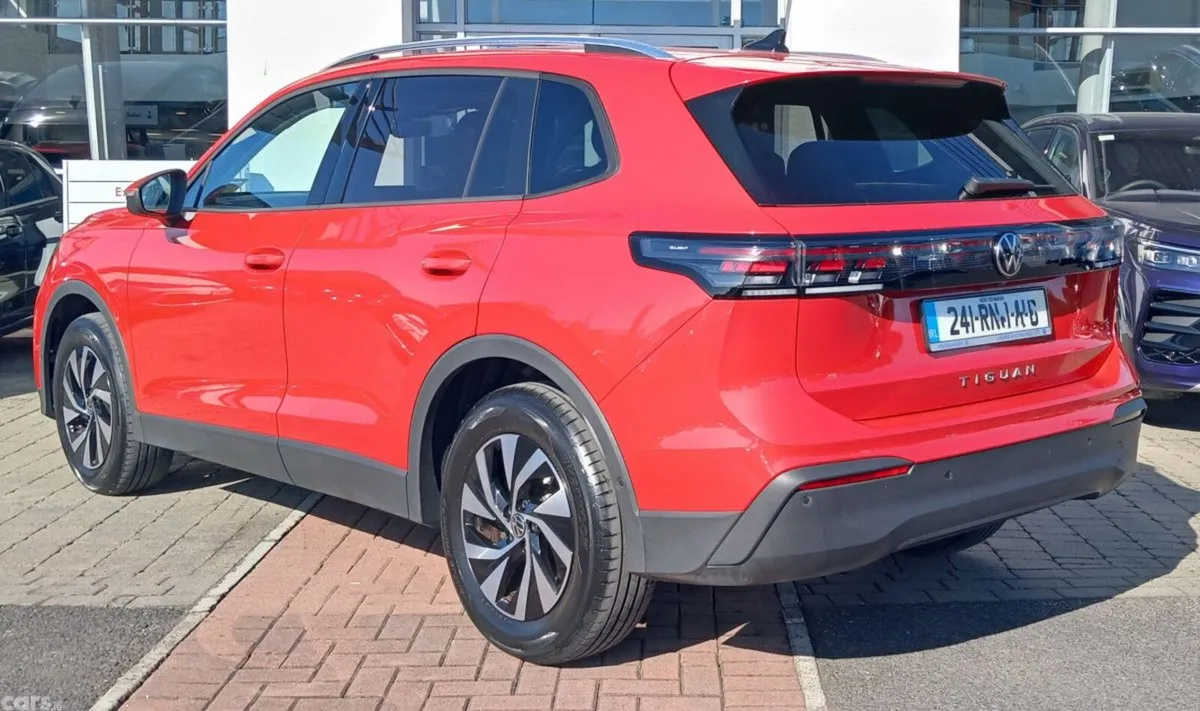 Volkswagen Tiguan SUV, Diesel, 2024, Red