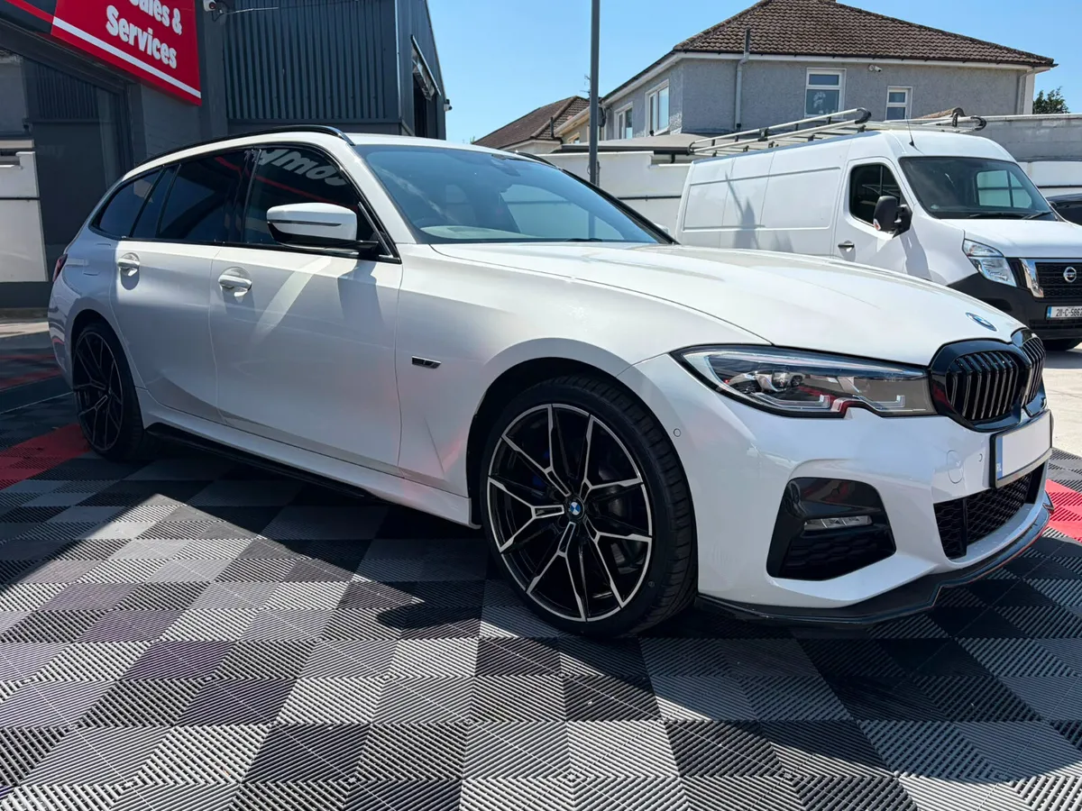 BMW 3-Series Estate, Petrol Hybrid, 2022, White