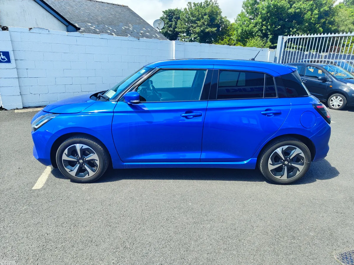 Suzuki Swift Hatchback, Petrol Hybrid, 2024, Blue