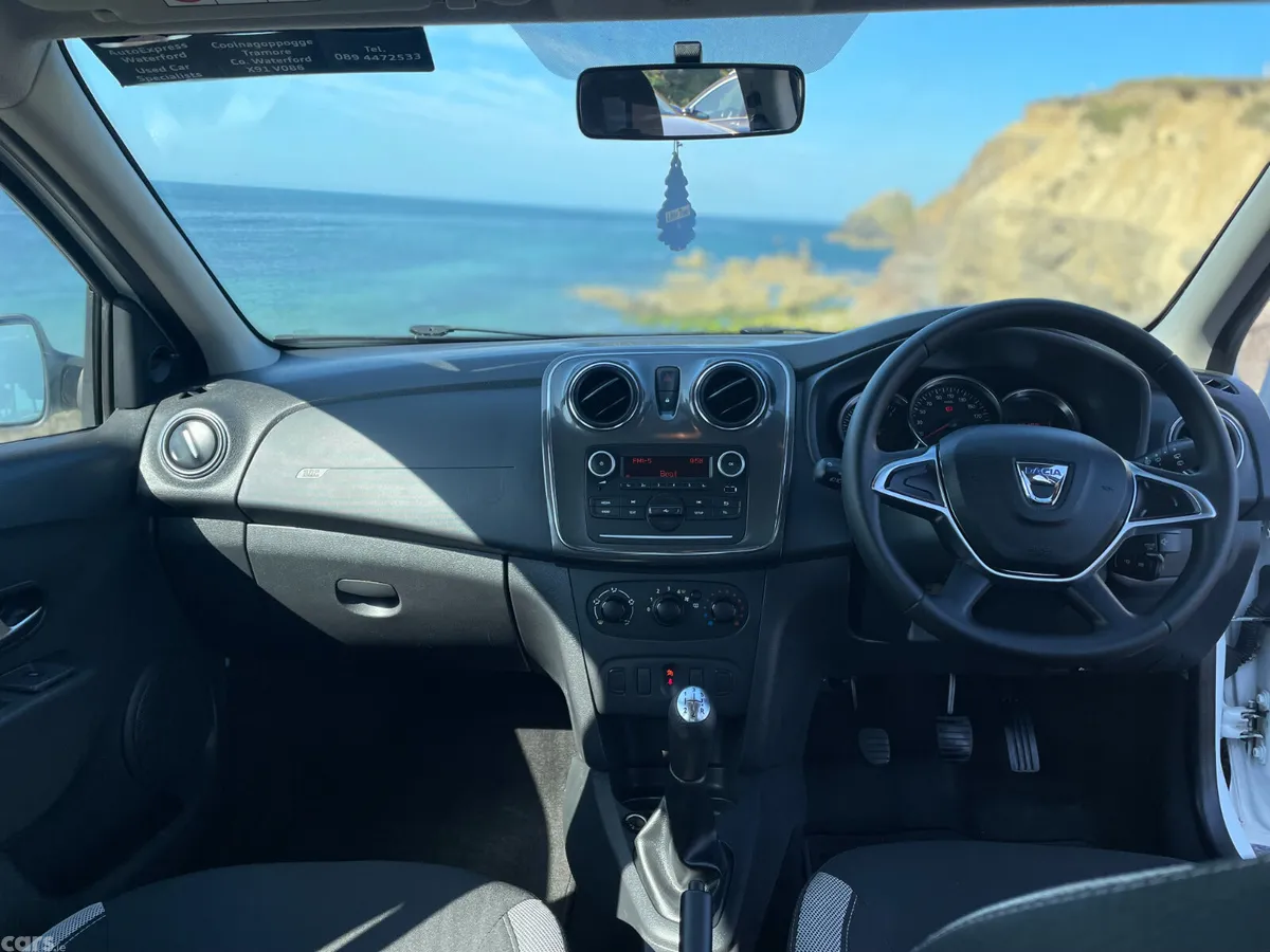Dacia Sandero Stepway Hatchback, Diesel, 2021, White
