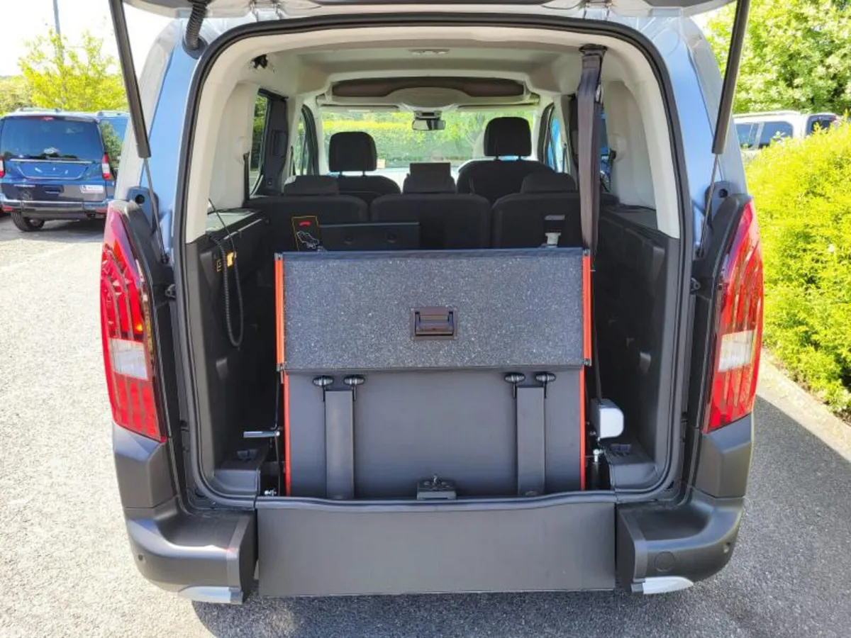Peugeot Rifter MPV, Diesel, 2026, Grey