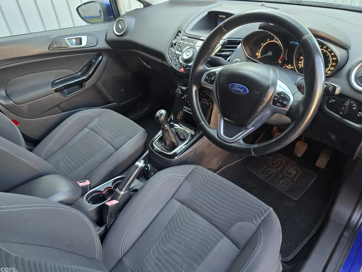 Ford Fiesta Hatchback, Petrol, 2014, Blue