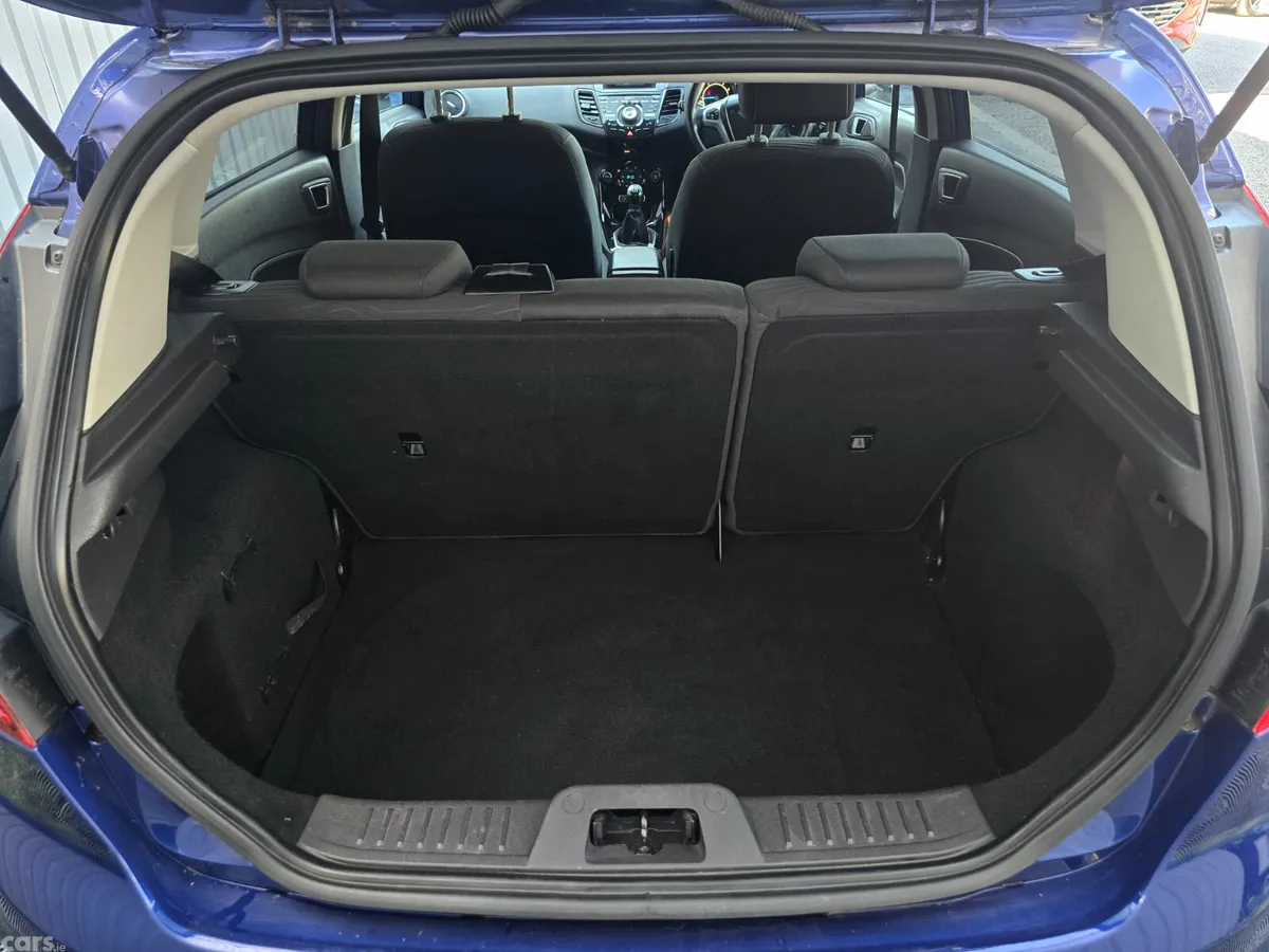 Ford Fiesta Hatchback, Petrol, 2014, Blue